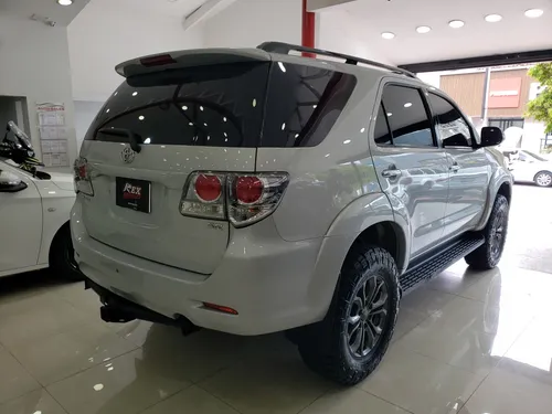 Toyota Fortuner Sr