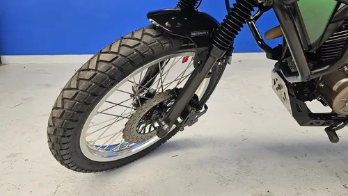 Akt Tt Ds 200