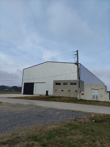 Galpon 2500 M² En Alquiler Parque Industrial Moreno
