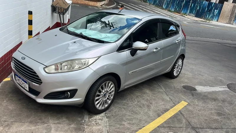 Ford Fiesta 1.6 16v Titanium Flex Powershift 5p