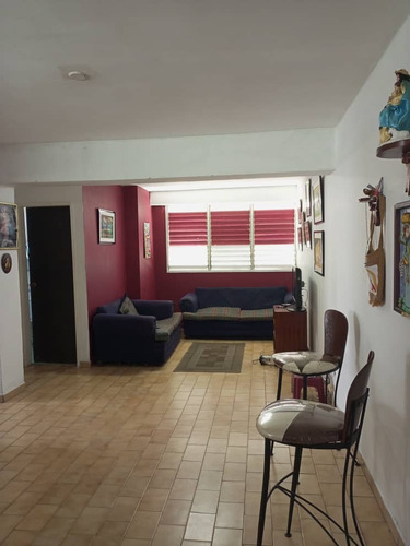 Imagen 4 de 8 de En Venta Apartamento En Res Nagua Dos, Av. Bolívar Vieja De Naguanagua.