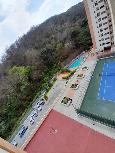 Apartamento En Venta En El Parral, Valencia 273660 Lz