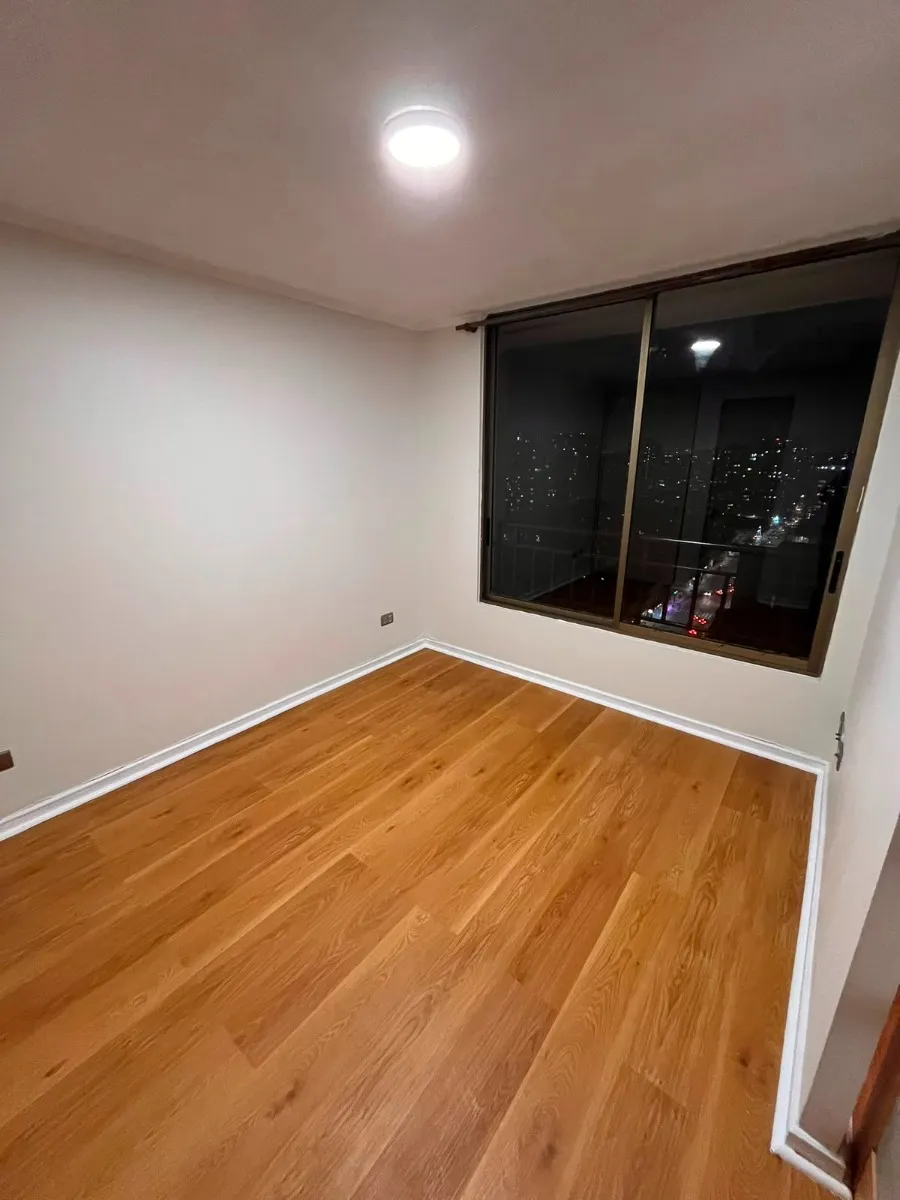 Imagen 4 de 20 de Arriendo Depto. 1d/1b. Piso 20. Metro Santa Isabel