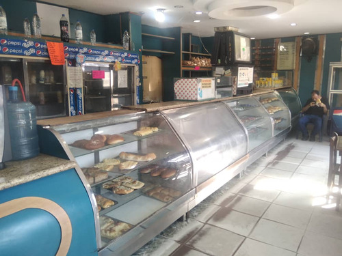 Venta De Fondo De Comercio De Panaderia En La Av Lizandro 19-13
