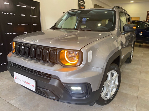 Imagen 18 de 21 de Renegade Sport 1.8 Manual