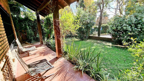 Imagen 3 de 26 de Casa Chalet De 2 Plantas Con Pileta En Venta En San Isidro, Santa Rita