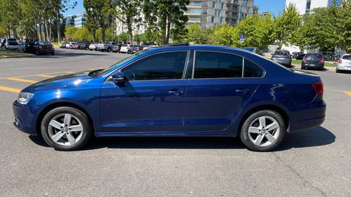 Volkswagen Vento 2.5 Luxury 170cv