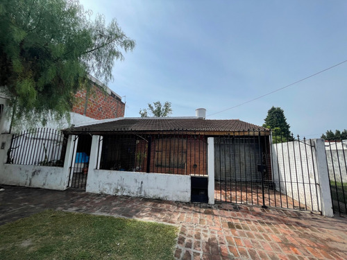 Casa Tipo Ph En Venta En José C. Paz