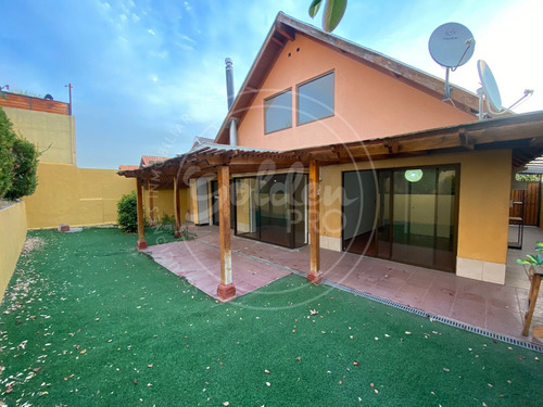 Casa 5 Dormitorios Condominio Jardines De La Viña La Florida