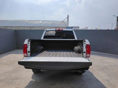 RAM 1500 3.6 V6 Crew Cab SLT At