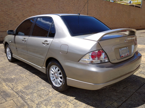Imagen 4 de 15 de Mitsubishi Lancer Touring - Sincronica
