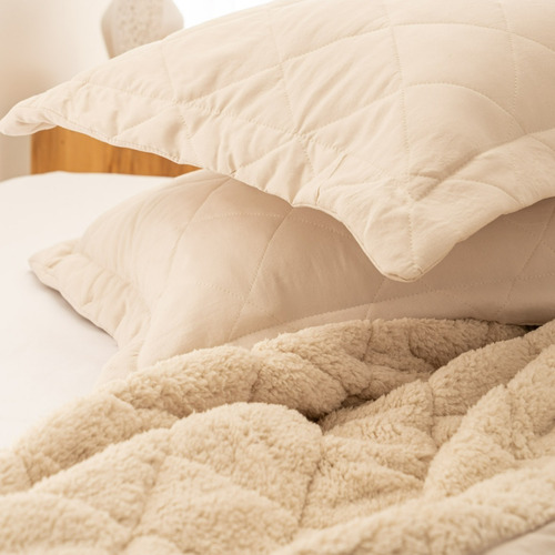 Cubrecama Quilt Chiporro Sherpa 2 Plazas Reversible Colores