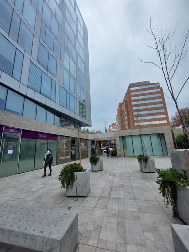 Imagen 4 de 7 de Oficina Con Excelente Ubicación En Providencia