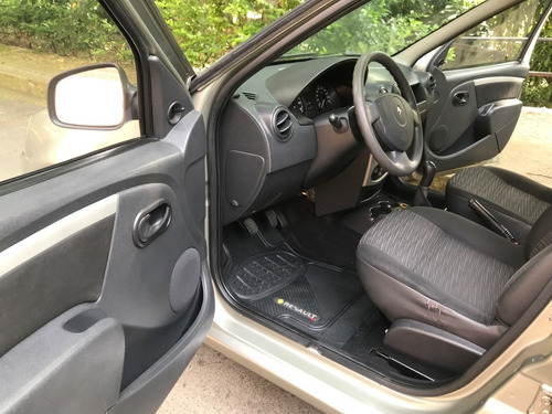 Renault Logan Expression Mt 2012