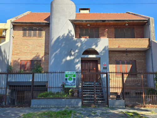 Casa Con Jardín + Parrilla + Garaje En Munro