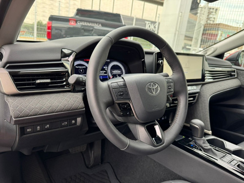 Toyota Camry 2.5 Hev Xle