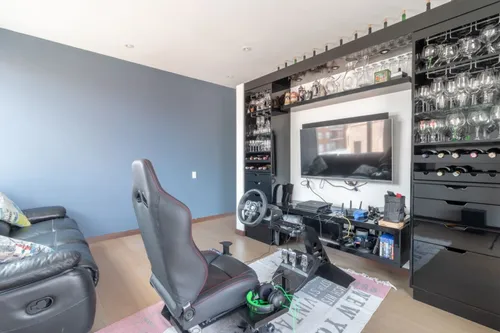 Apartamento En Venta En Chicó Navarra. Cod V9010