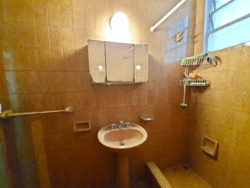 Imagen 10 de 22 de Terreno C/casa En 1 Planta De 3 Amb Con Jardin Y Terraza. Oportunidad.