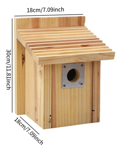 Caja De Anidación De Pájaros De La Casa De Pájaros Fuera