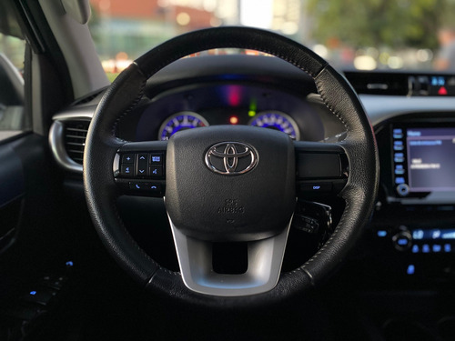 Toyota Hilux 2.7 SR 4X2 CD 16V FLEX 4P AUTOMÁTICO