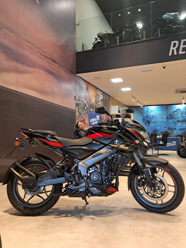 #006 - Bajaj Dominar 200cc - 0km - Yamaha Fazer