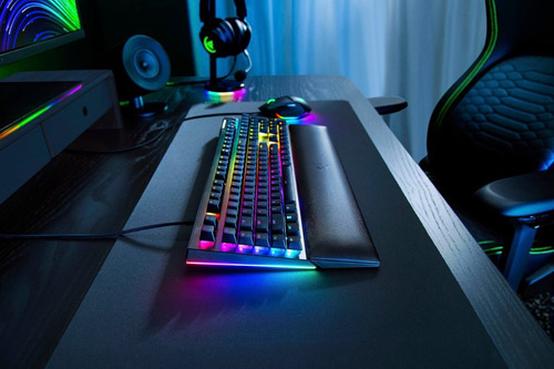 Teclado Razer Blackwidow V4 Green Switch / Layout Ingles