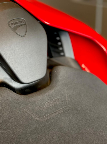 Ducati Panigale V4 - New 2021