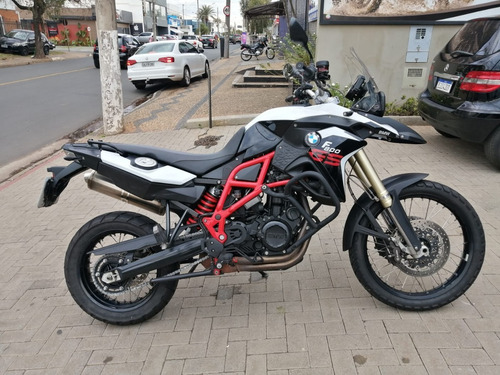 Imagem 1 de 9 de F 800 Gs