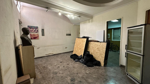 Casa- Deposito En Venta En Balvanera