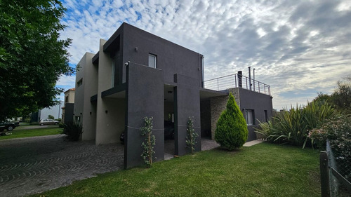 Casa 5 Amb Vta C. De Campo El Nacional Oportunidad