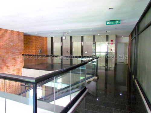 Imagen 2 de 12 de Local Comercial En Alquiler Vizcaya 22-22177 María José Diaz +58 424-1747490