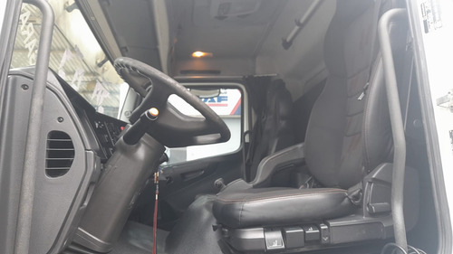 Mbenz Atego 3030 8x2 Cab Est Chassi 2019/2020