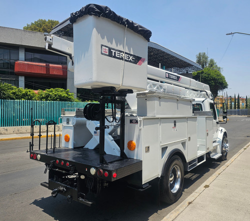 Camion Grua Canastilla Freightliner M2 106 Aut 2016