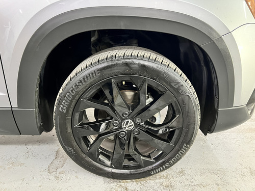 Volkswagen Taos 1.4 Tsi Highline At
