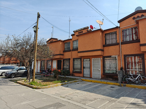 Confortabler Casa En Privada Ojo De Agua Tecamac Edo. Mex.