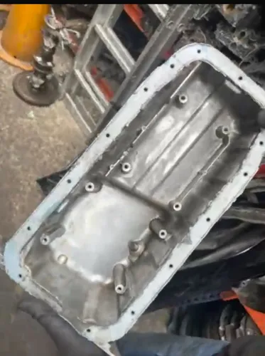 Tapa De Cárter Para Un Chevrolet Corsa Evolución 1.4