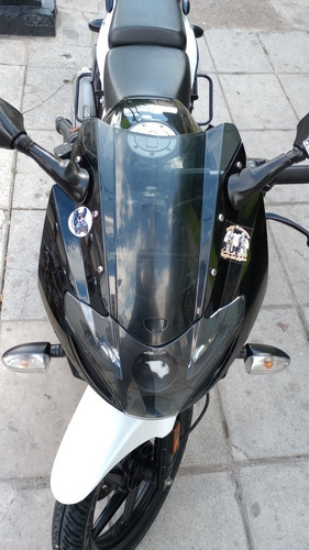 Imagen 3 de 18 de Bajaj Rowser 220 F 2015 Unica Mano Titular 25.000 Km Vtv