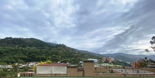 Se Vende Apartamento En La Esmeralda