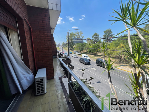 Casa En Lote Propio En Venta. Ciudadela. Excelente Ubicación