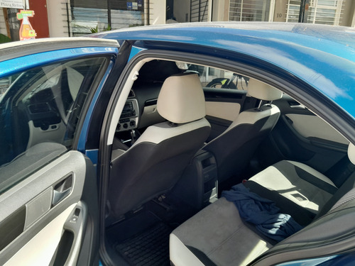 Volkswagen Jetta 2.0 Tiptronic At