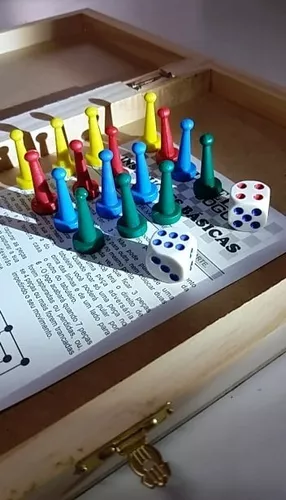 Oficial Jogo De Ludo Tabuleiro Estojo C/ 2 Dados Grandes