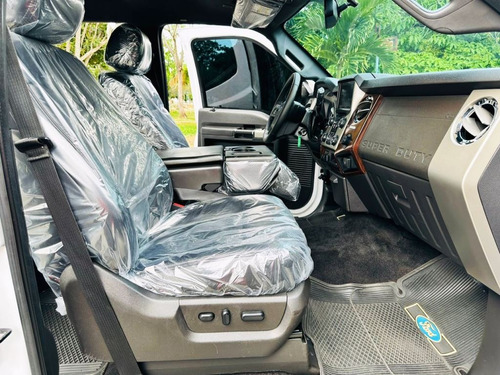Imagen 13 de 18 de Ford F-250 Super Duty 2015 V8 4x4 Automático