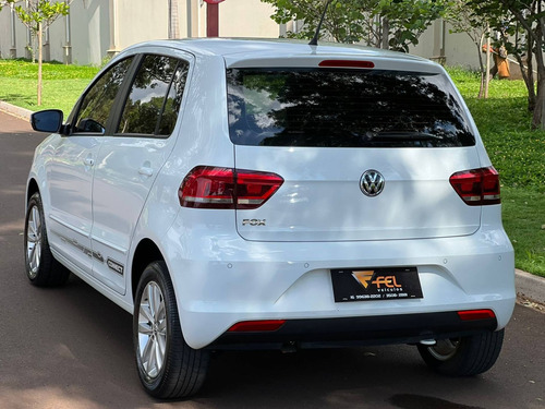 Imagem 2 de 8 de Volkswagen Fox 1.6 Msi Total Flex Connect 4p Manual