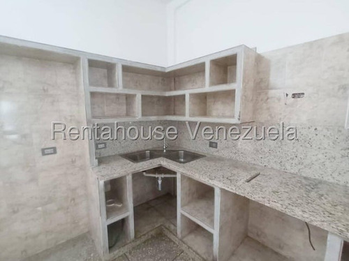 Casa En Alquiler En Barquisimeto Calle 30 Ideal Para Uso Residencial Y Comercial Amplios Espacios En Optimas Condiciones Cod 25 11762 Comunicate Soy Gabi Irastorza