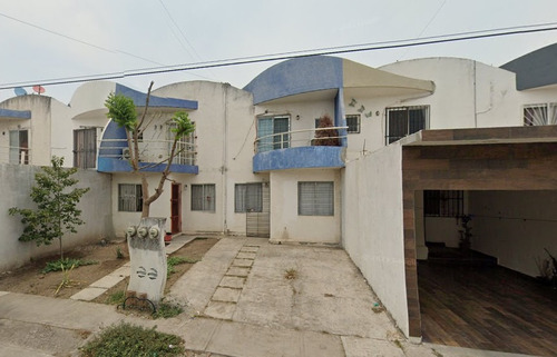 Sk18 - Casa En Venta En Talquezal 633, 91808 Los Torrentes, Veracruz (remate Bancario)