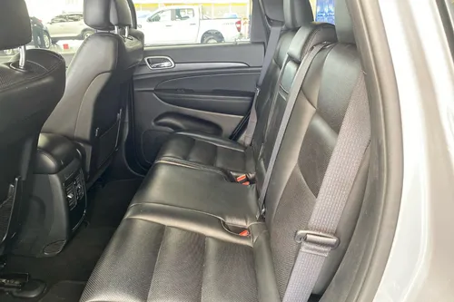 Jeep Grand Cherokee (4)(fl) Laredo 3600cc Tp 4x4