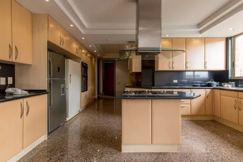 Apartamento En Arriendo/venta En El Chicó. Cod A21451