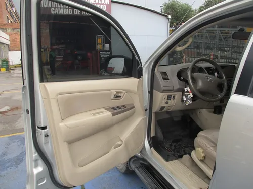 Toyota Fortuner Sr5 4x4 4000cc At Aa
