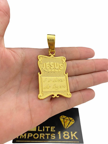 Pingente Jesus É O Dono Do Lugar Grande Banhado A Ouro 18k