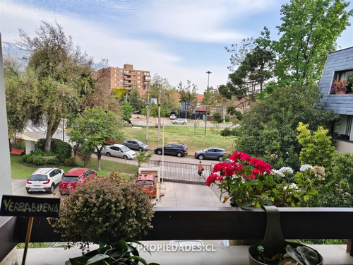 Depto En Venta De 4 Dorm. En Lo Barnechea, Cerca Arrayan